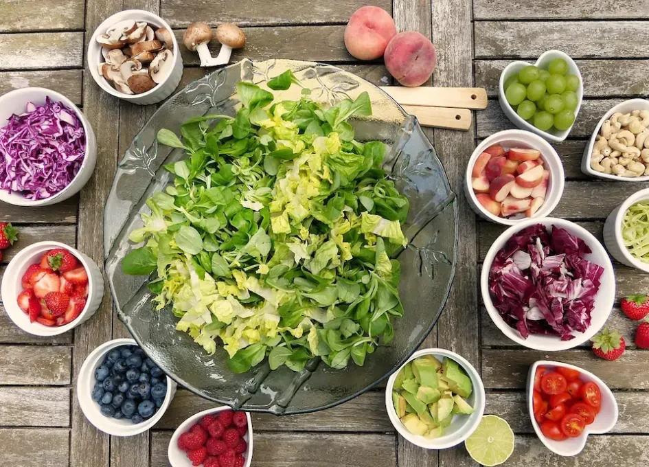 Healthy diets means salad